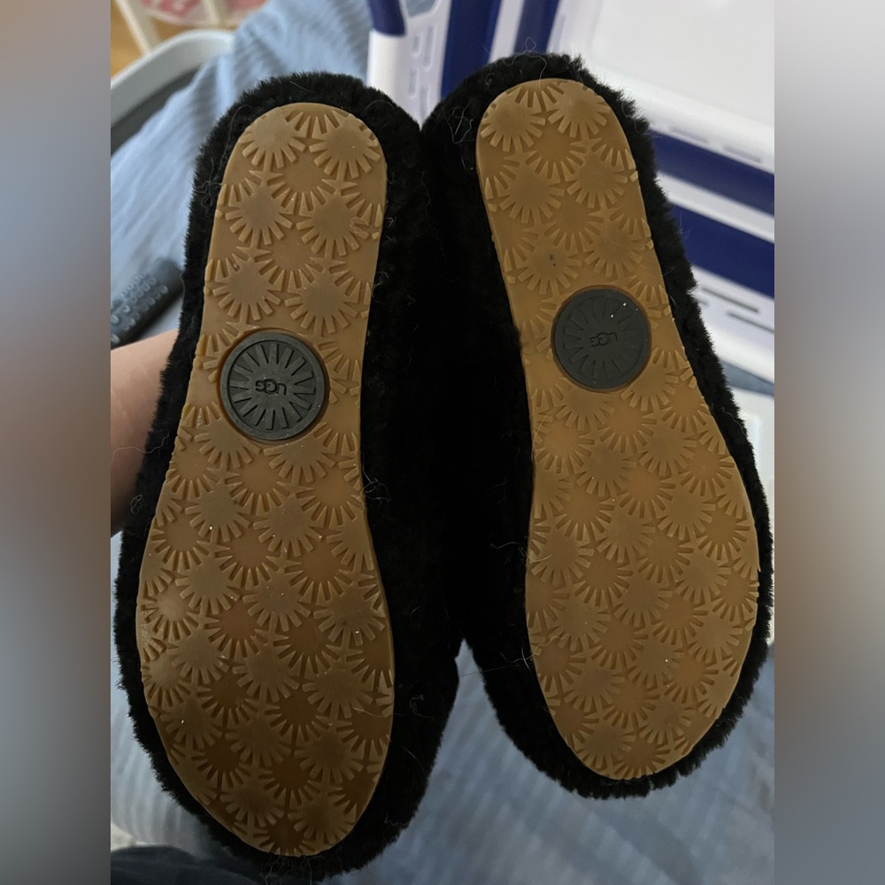 UGG Fluff Yeah Slippers - Size 7 - Picture 4 of 4